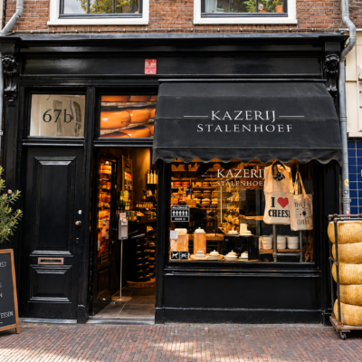 hartige broden bij Kazerij