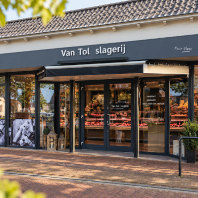 Hartige broden bij Van Tol slagerij Zevenhuizen